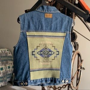 Pendleton women’s denim vest with wool inlay